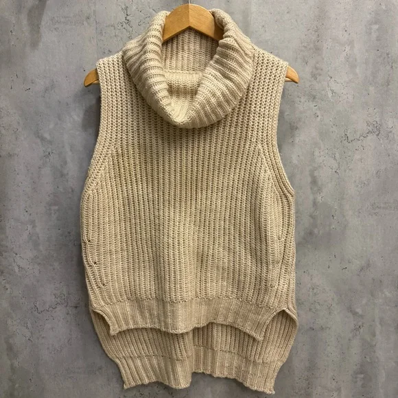 Women's Cream Sleeveless Turtleneck Sweater - Picture 2 of 6